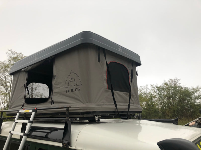 Load image into Gallery viewer, campeggio in auto tenda rigida