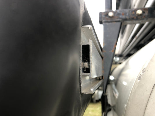 tendalino laterale sinistro per auto
