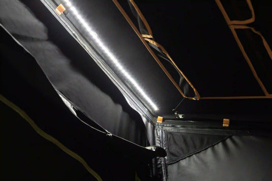 Carcamp tenda da tetto Dolomia dettaglio luci a LED