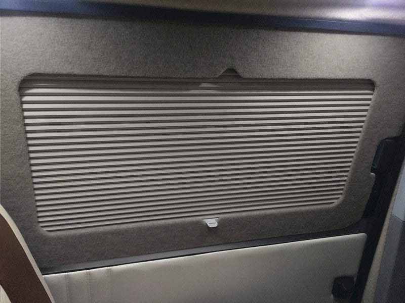 Load image into Gallery viewer, Tenda oscurante per soggiorno VW T5/T6, lunotto posteriore, termo, grigio 19300
