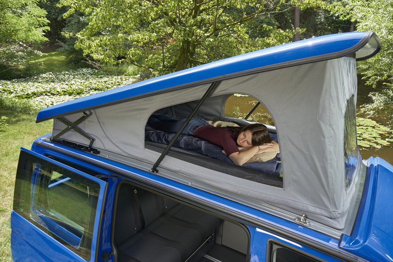 Load image into Gallery viewer, Schlafdach VWT5/6 kurze Radstand, vorne hoch, Easy Fit, weiß 21150XXX
