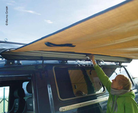 Tenda da sole laterale in alloggiamento in alluminio per lo srotolamento 42301