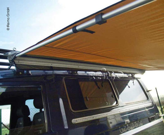 Tenda da sole laterale in alloggiamento in alluminio per lo srotolamento 42301