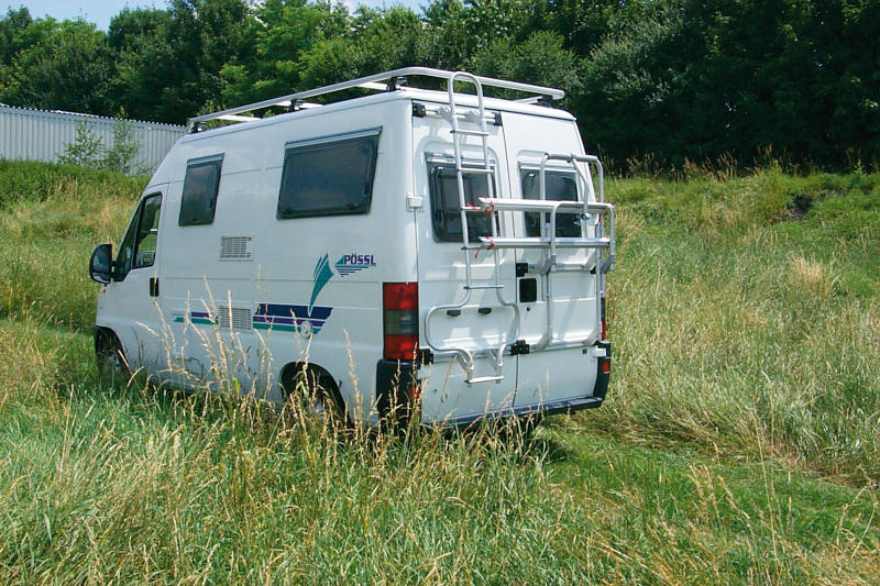 Load image into Gallery viewer, Portapacchi posteriore Eurocarry Ducato/Sprinter/Boxer/Jumper 94-06, per 2 ruote 44029

