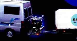 Carica immagine in Galleria Viewer, Piattaforma di trasporto con gancio di traino Ducato da BJ 94-02/02 46620
