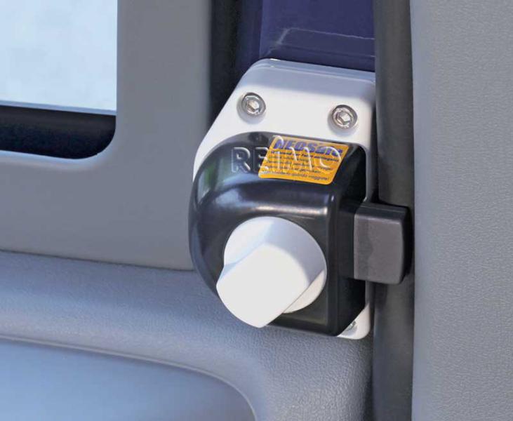 Carica immagine in Galleria Viewer, Protezione porte HEOSafe per Ford Transit 2013-2019 467883
