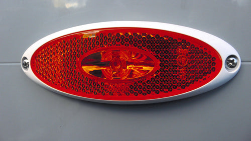 Luce di ingombro laterale a LED 12V montata a superficie, base SB bianca 46980