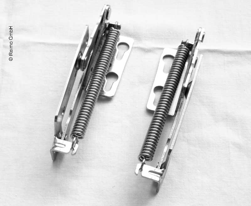 Load image into Gallery viewer, Klappenbeschlag 1 Paar lo 53228L
