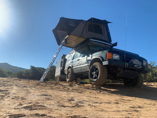 campeggio in auto tenda rigida