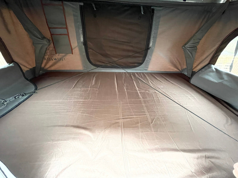 Carica immagine in Galleria Viewer, campeggio in auto tenda rigida
