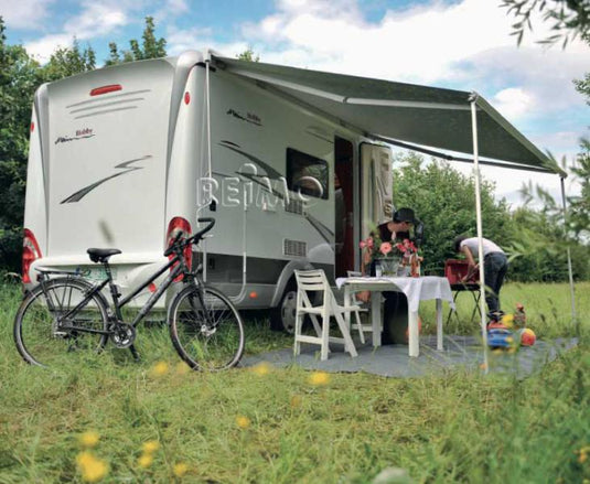 Tenda da sole Prostor 750 con estrazione di 275 cm per case mobili M44717