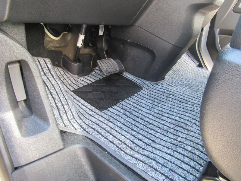 Load image into Gallery viewer, Tappetini per cabina/tappetini per Citroen Vanstar di Pössl M51714
