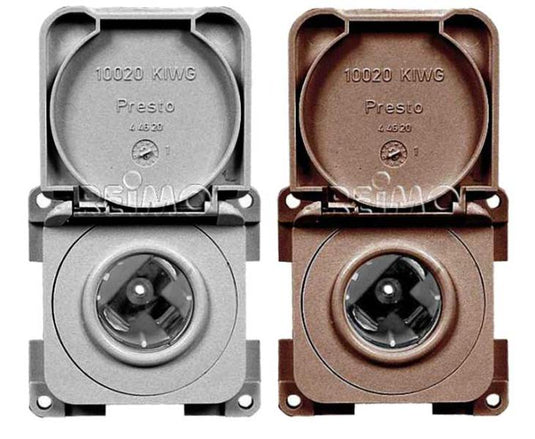 Presa 12V con coperchio M81008