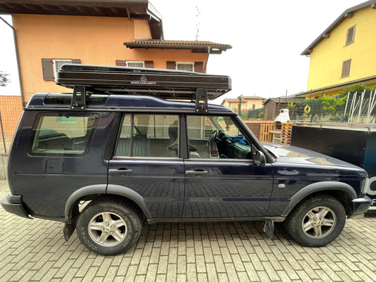 campeggio in auto tenda rigida